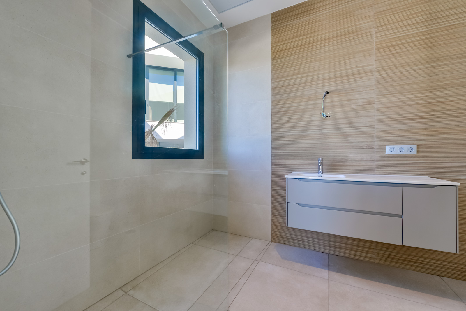 Villa Rey Felipe en urbanización Sea Hills De Finestrat.