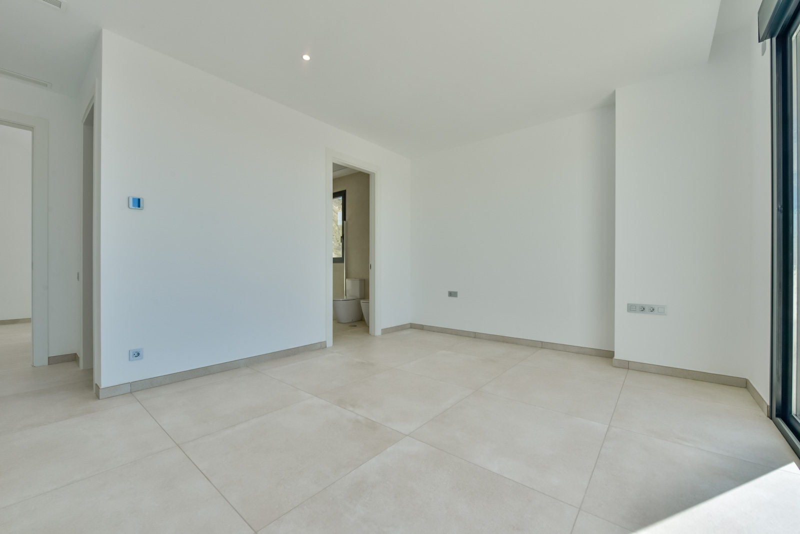 Villa Rey Felipe en urbanización Sea Hills De Finestrat.