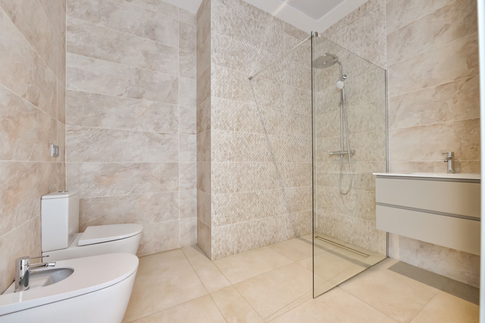 Villa Rey Felipe en urbanización Sea Hills De Finestrat.