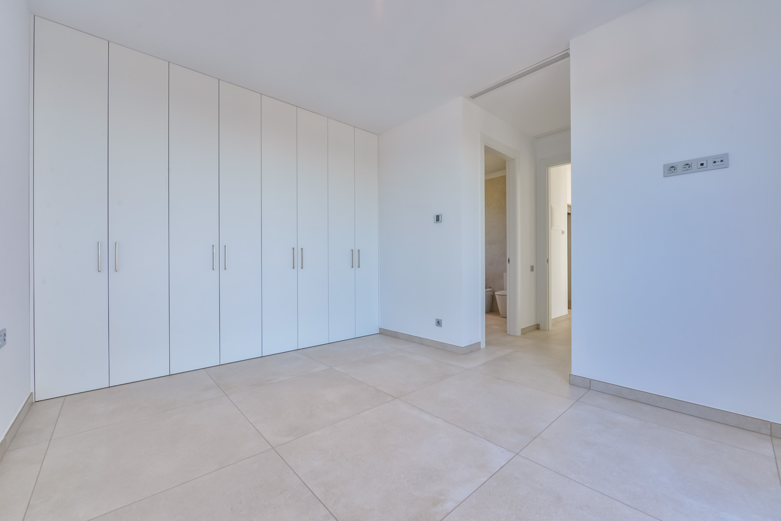 Villa Rey Felipe en urbanización Sea Hills De Finestrat.