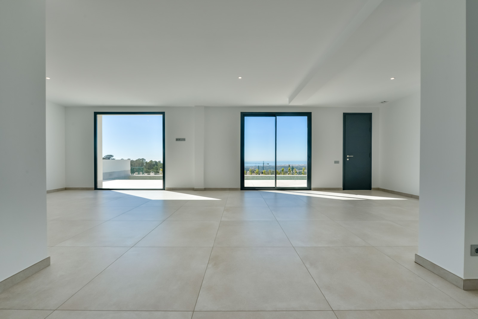 Villa Rey Felipe en urbanización Sea Hills De Finestrat.