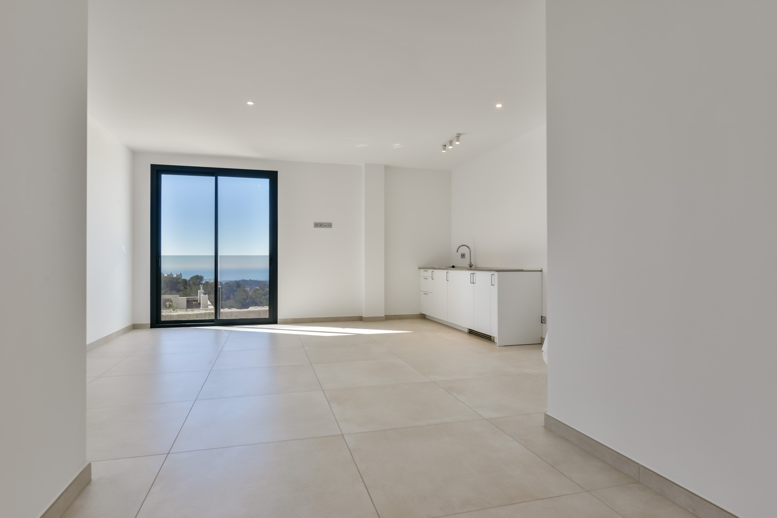 Villa Rey Felipe en urbanización Sea Hills De Finestrat.