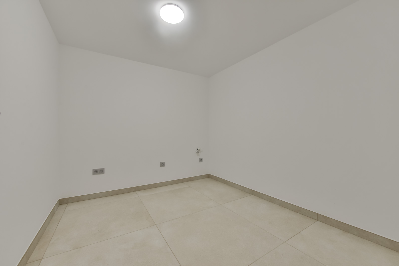 Villa Rey Felipe en urbanización Sea Hills De Finestrat.