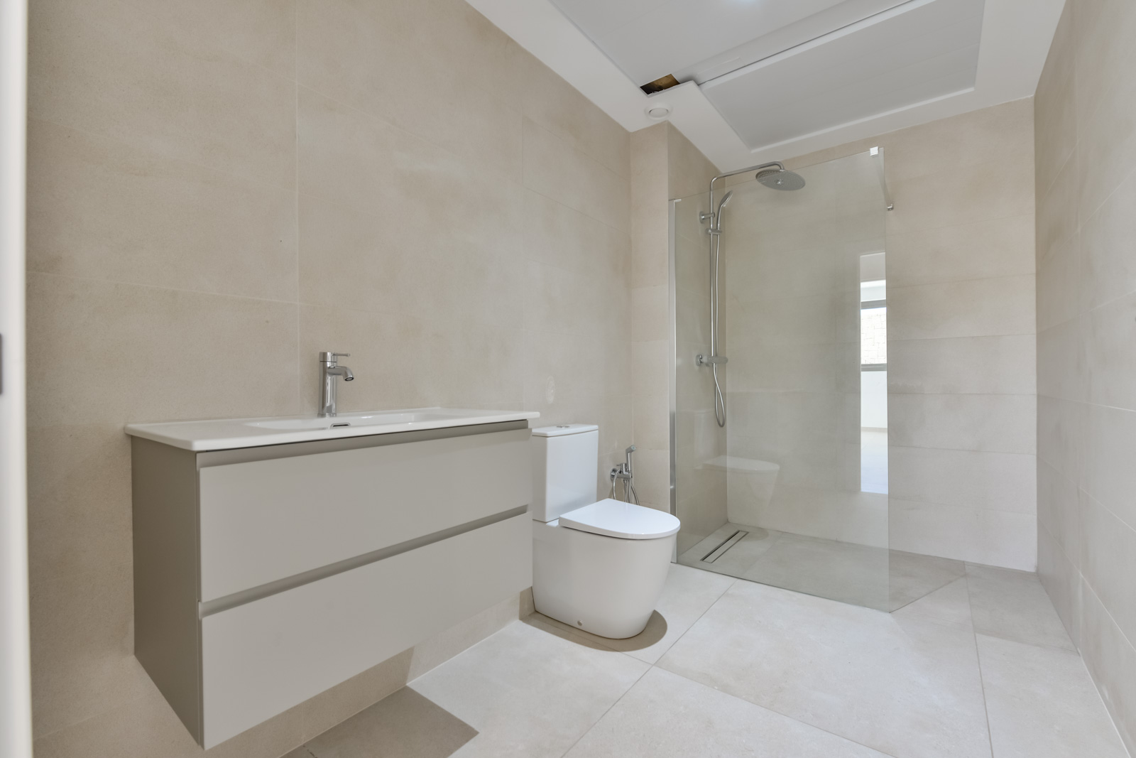 Villa Rey Felipe en urbanización Sea Hills De Finestrat.