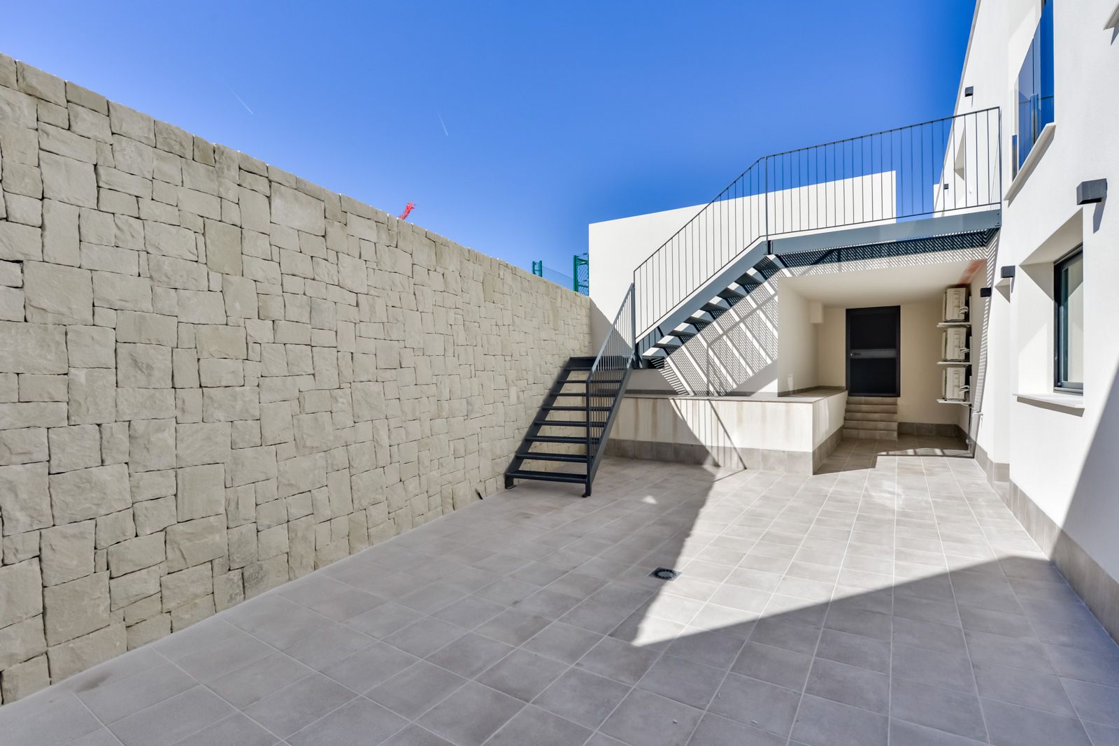 Villa Rey Felipe en urbanización Sea Hills De Finestrat.