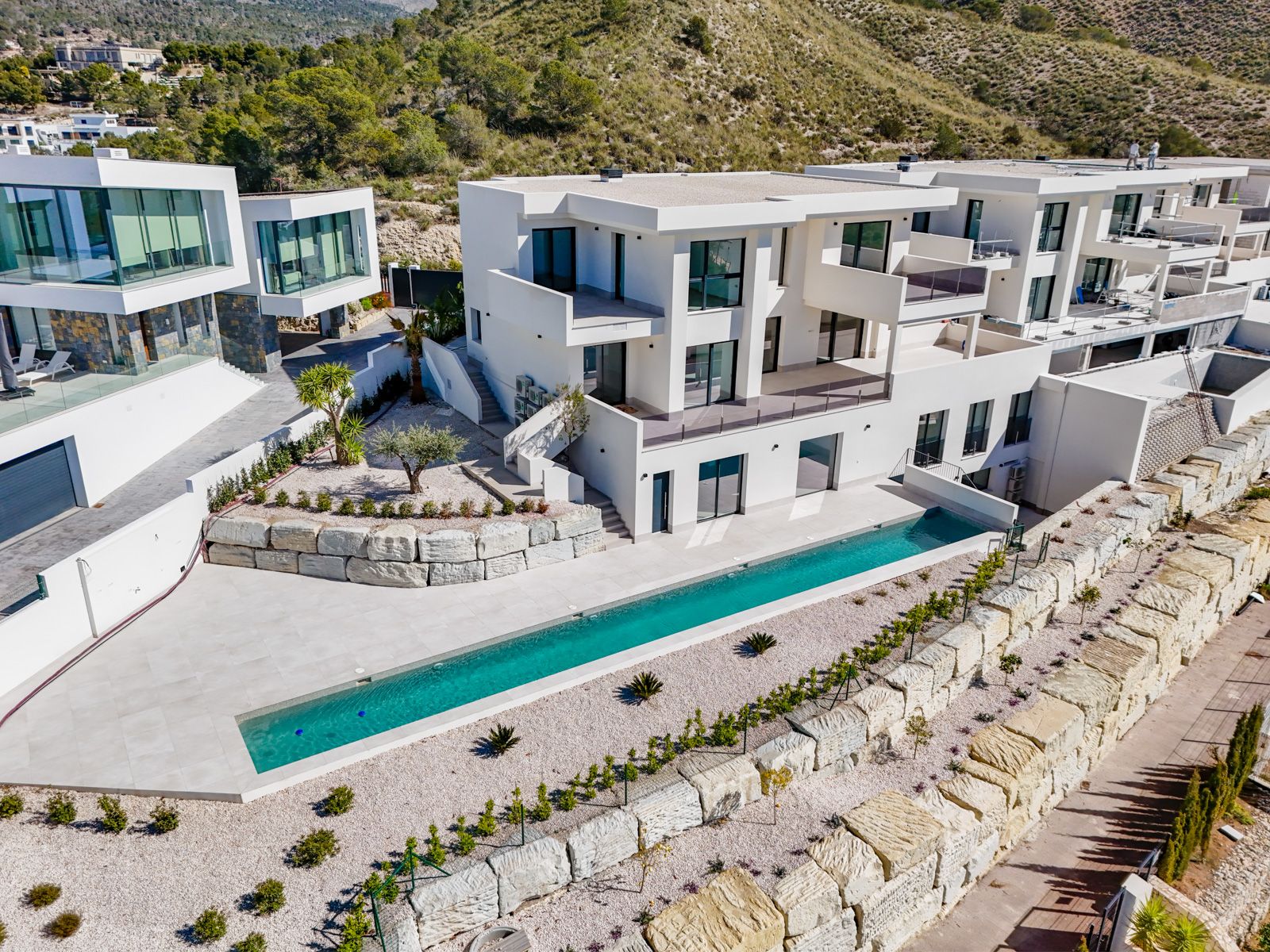 Villa Rey Felipe en urbanización Sea Hills De Finestrat.