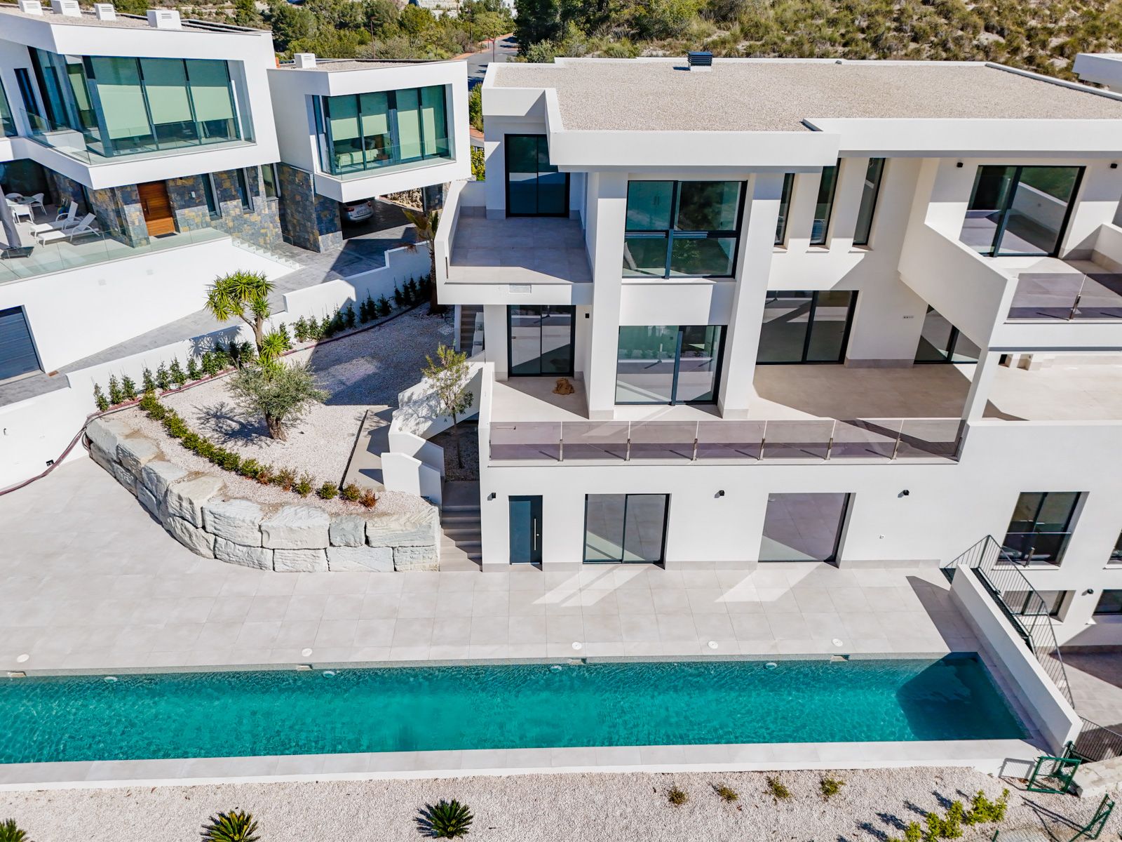 Villa Rey Felipe en urbanización Sea Hills De Finestrat.