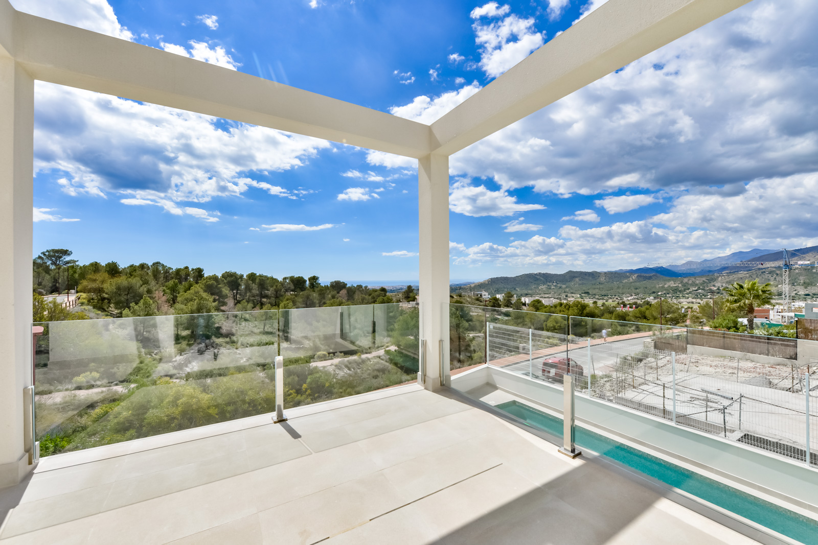 Villa Rey Luis en urbanización Sea Hills de Finestrat.