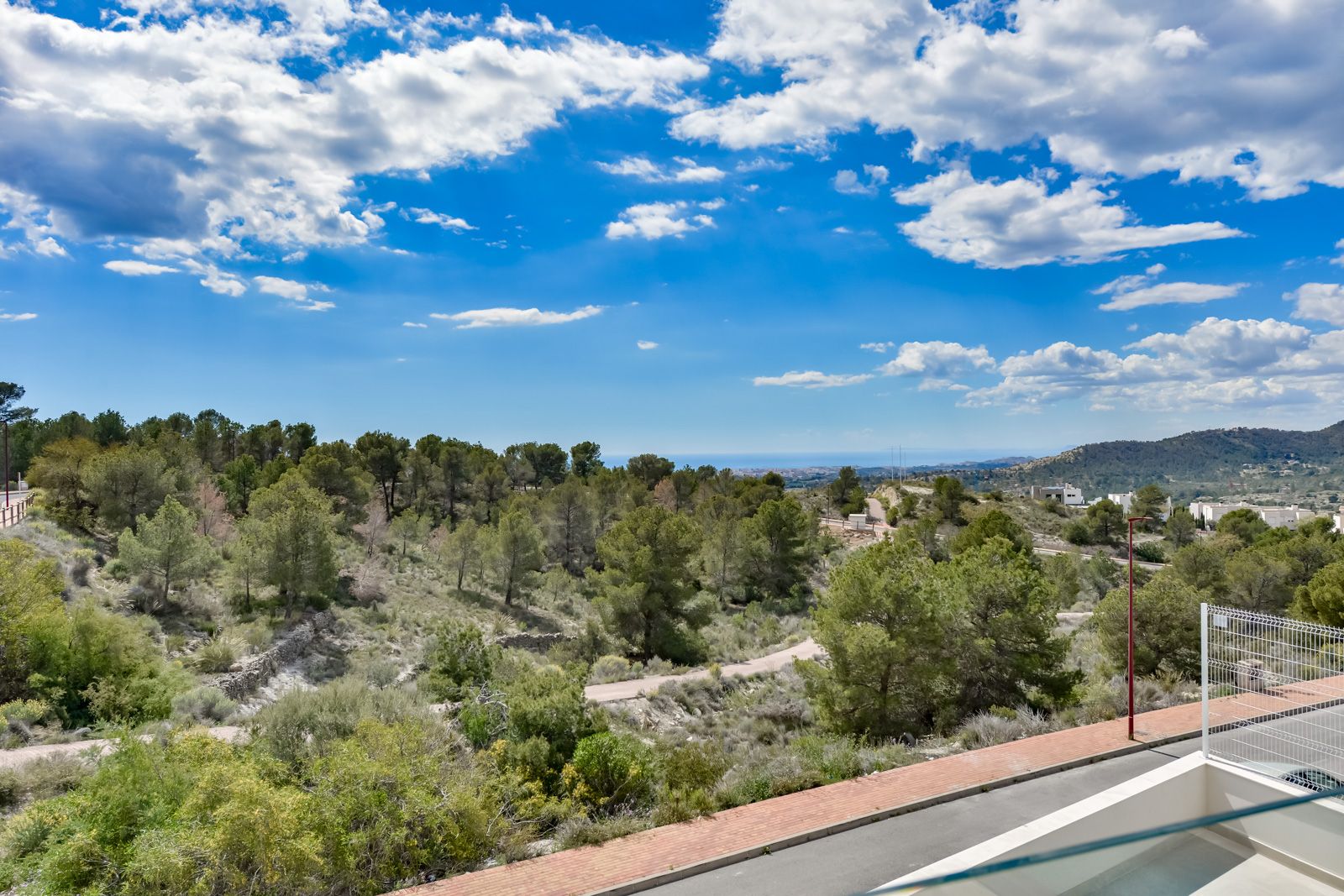 Villa Rey Luis en urbanización Sea Hills de Finestrat.