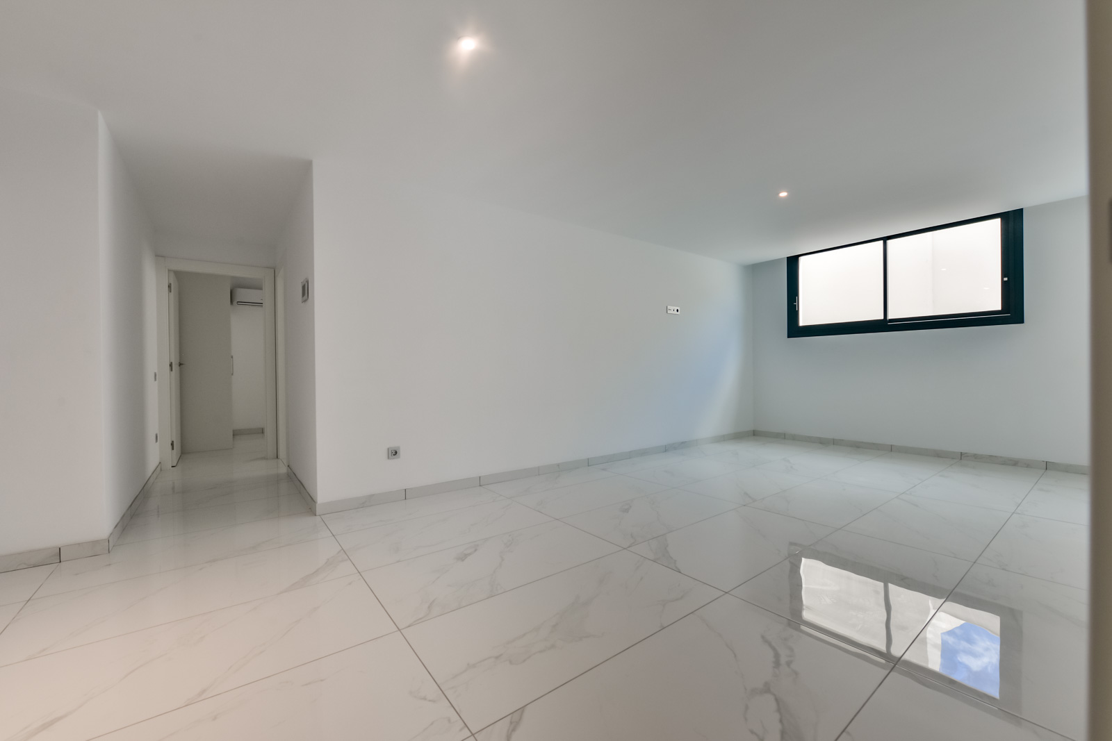 Villa Rey Luis en urbanización Sea Hills de Finestrat.