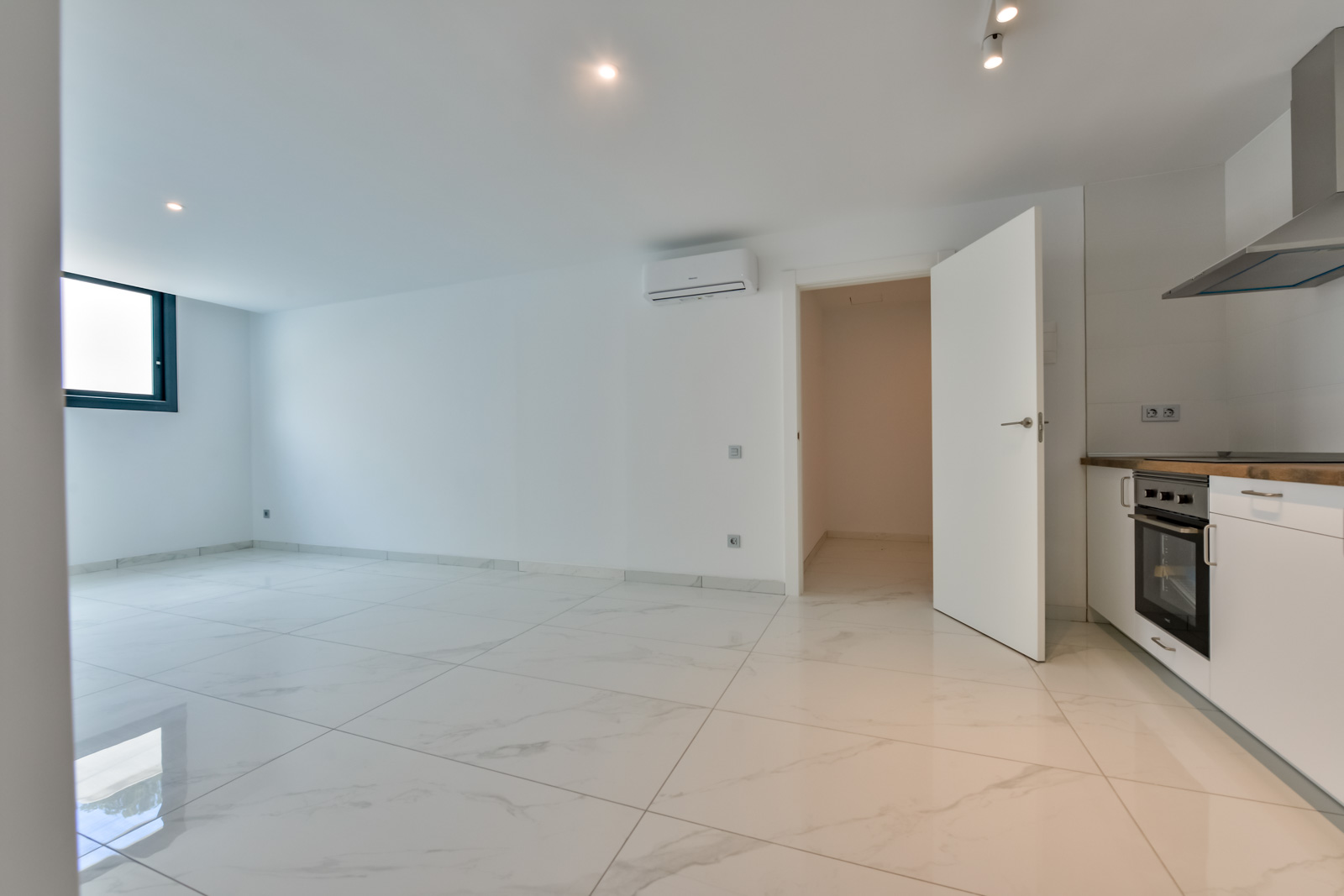 Villa Rey Luis en urbanización Sea Hills de Finestrat.
