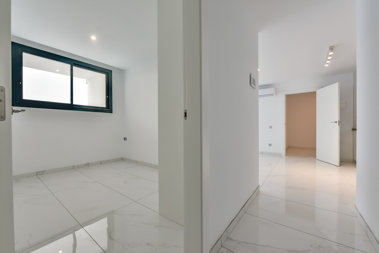 Villa Rey Luis en urbanización Sea Hills de Finestrat.