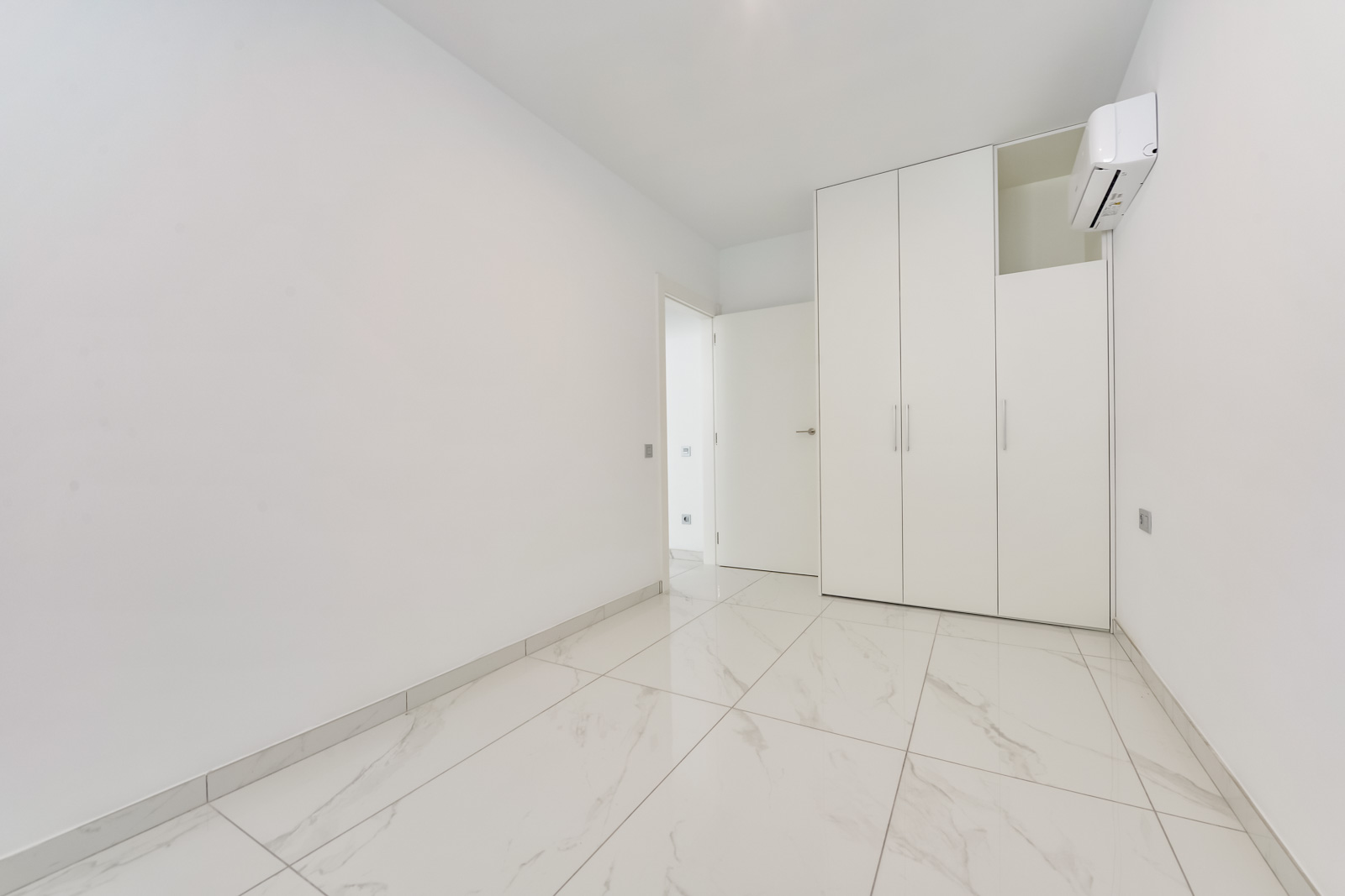 Villa Rey Luis en urbanización Sea Hills de Finestrat.