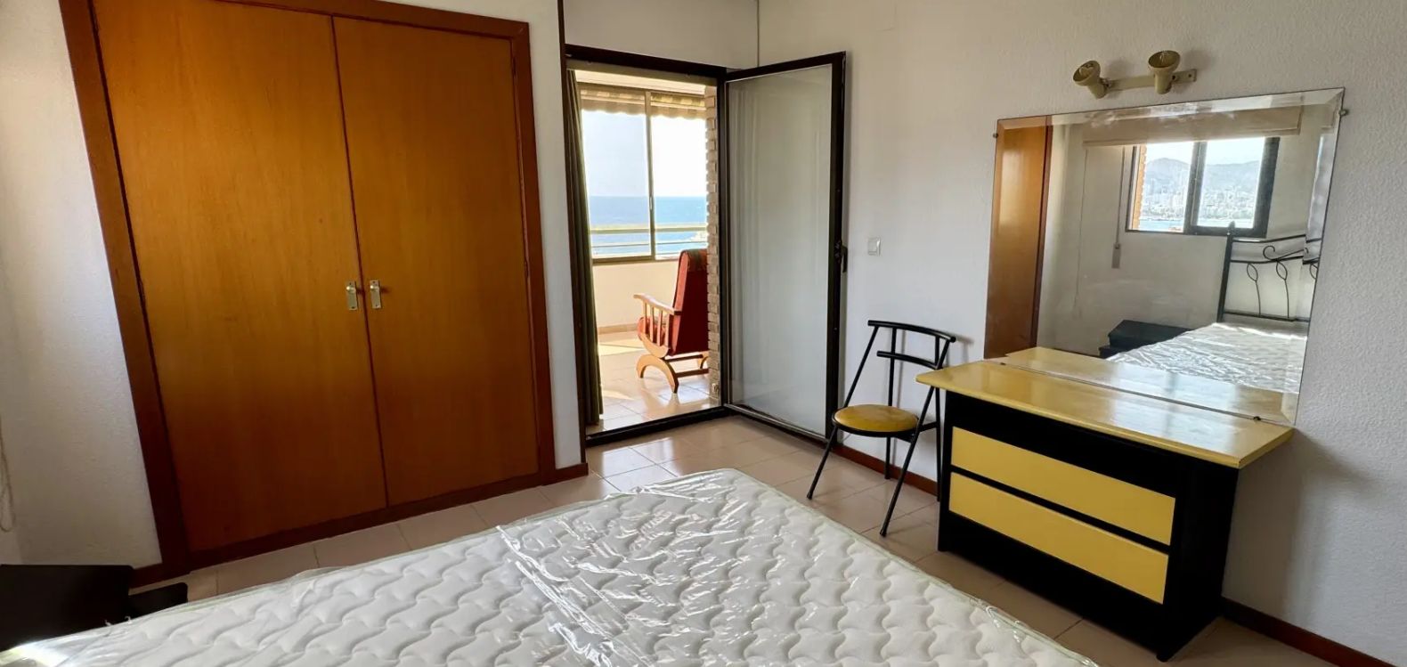 Piso en segunda línea de playa en Poniente, Benidorm