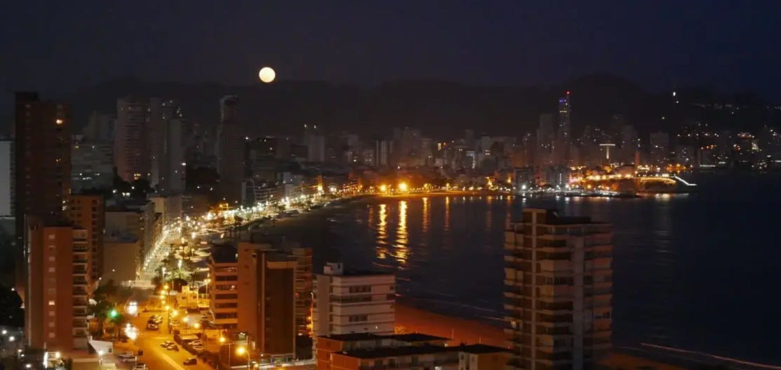 Piso en segunda línea de playa en Poniente, Benidorm
