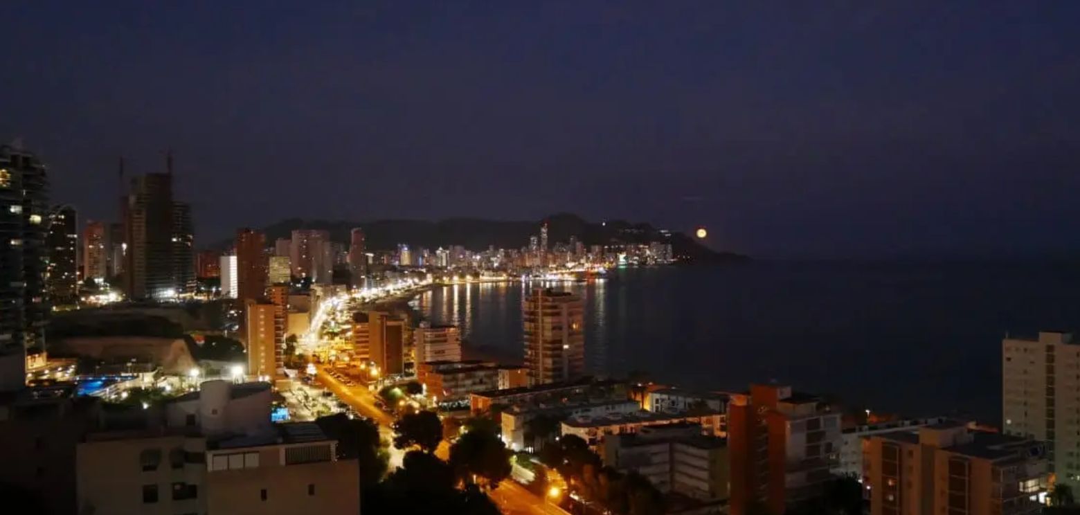 Piso en segunda línea de playa en Poniente, Benidorm