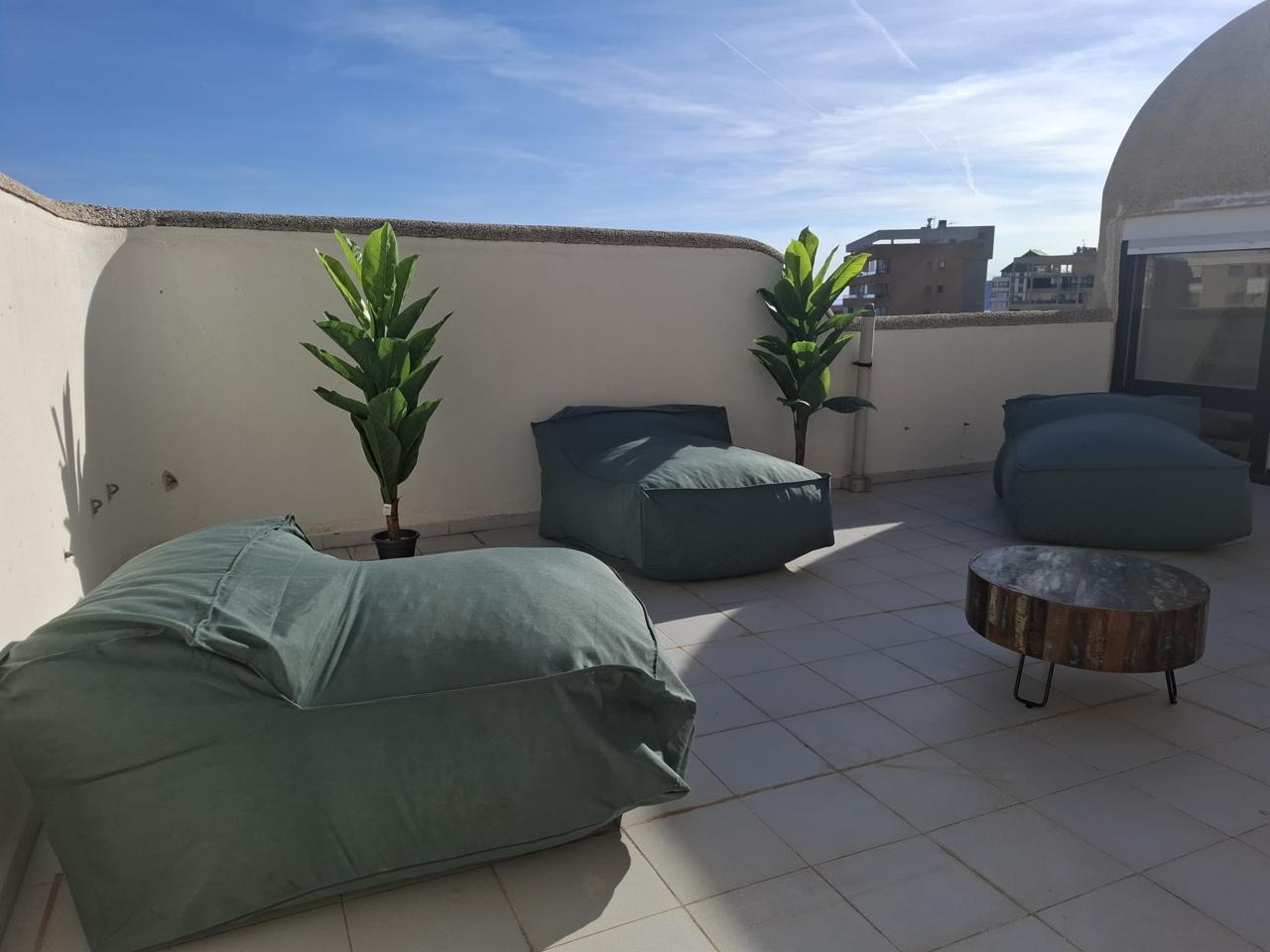 Ático en Benidorm, junto a la Av. Europa.