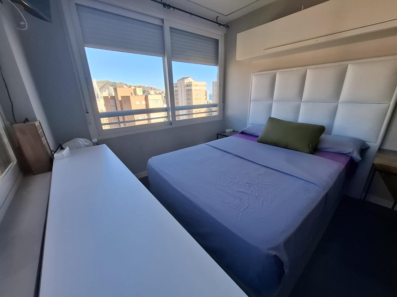 Ático en Benidorm, junto a la Av. Europa.