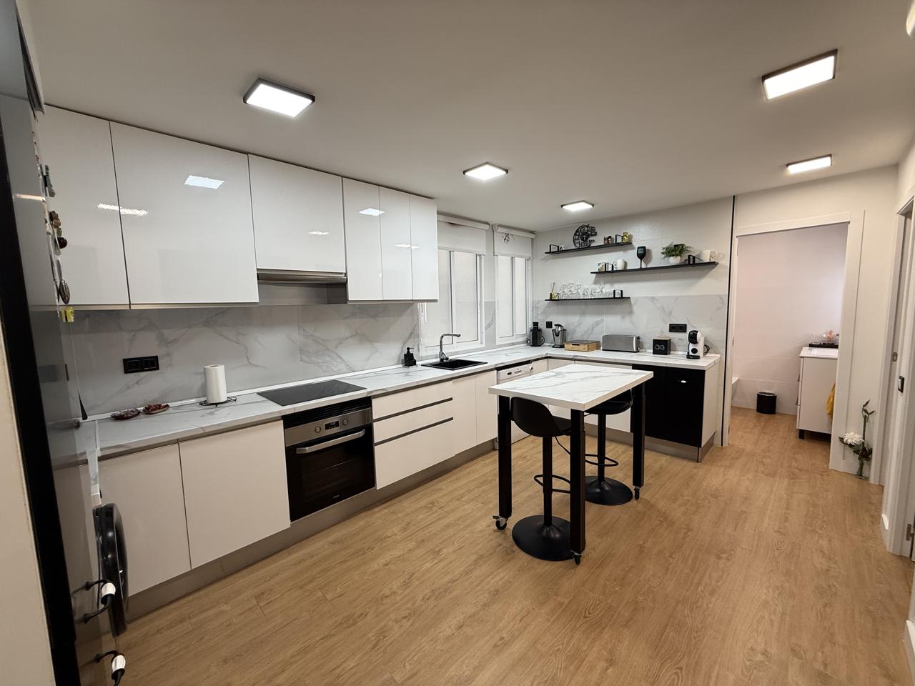 Piso reformado en Benidorm – Zona Poniente, a un paso del mar