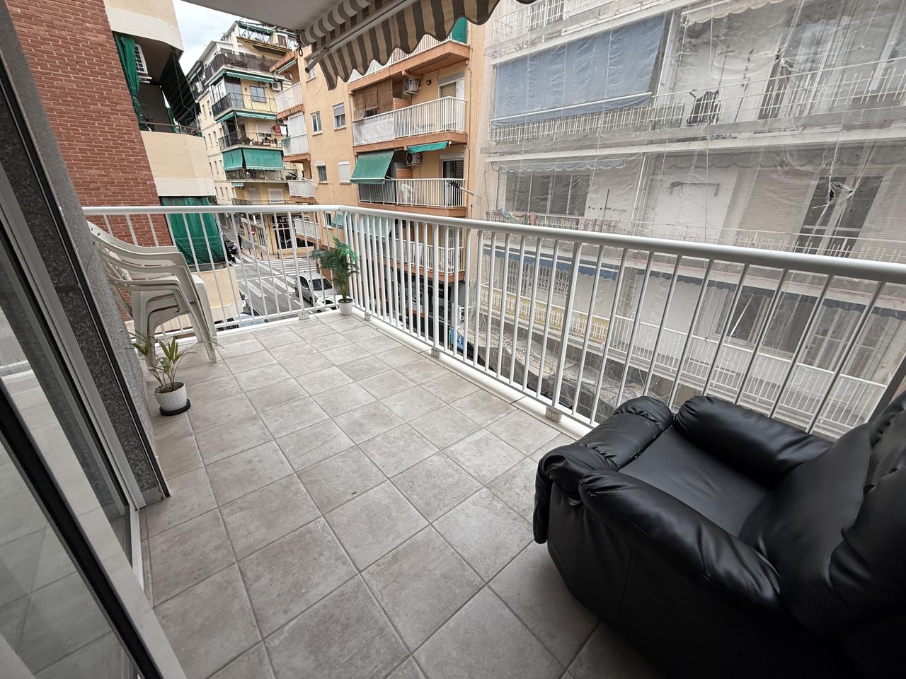 Piso reformado en Benidorm – Zona Poniente, a un paso del mar
