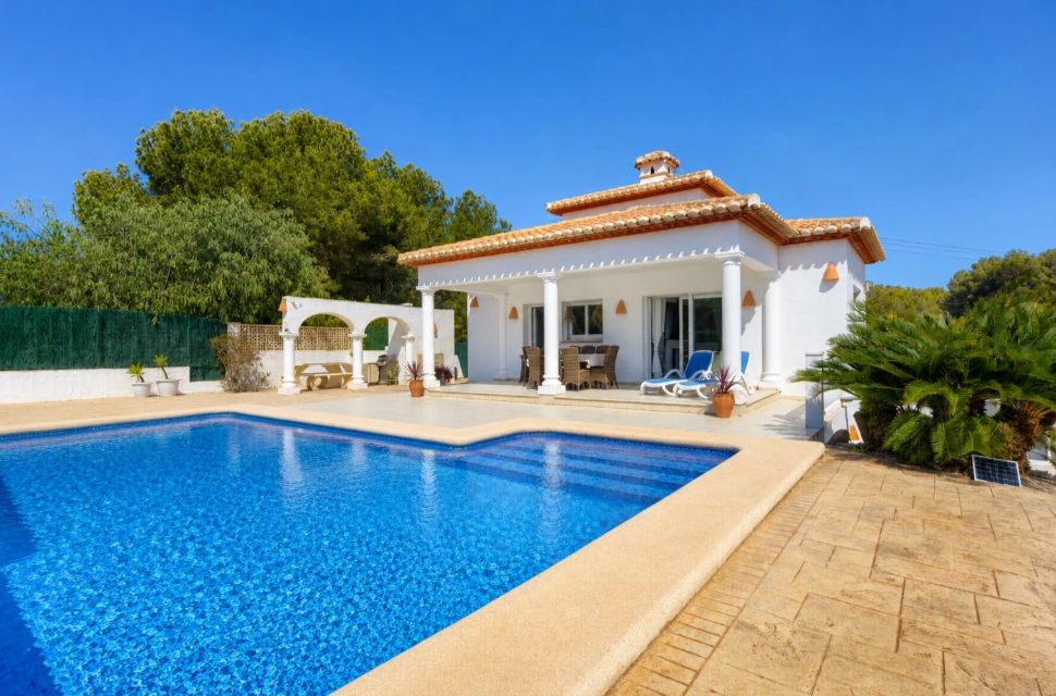Villa con casa de invitados y piscina privada en Jávea