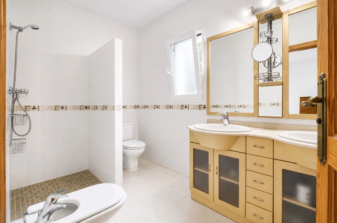 Villa con casa de invitados y piscina privada en Jávea
