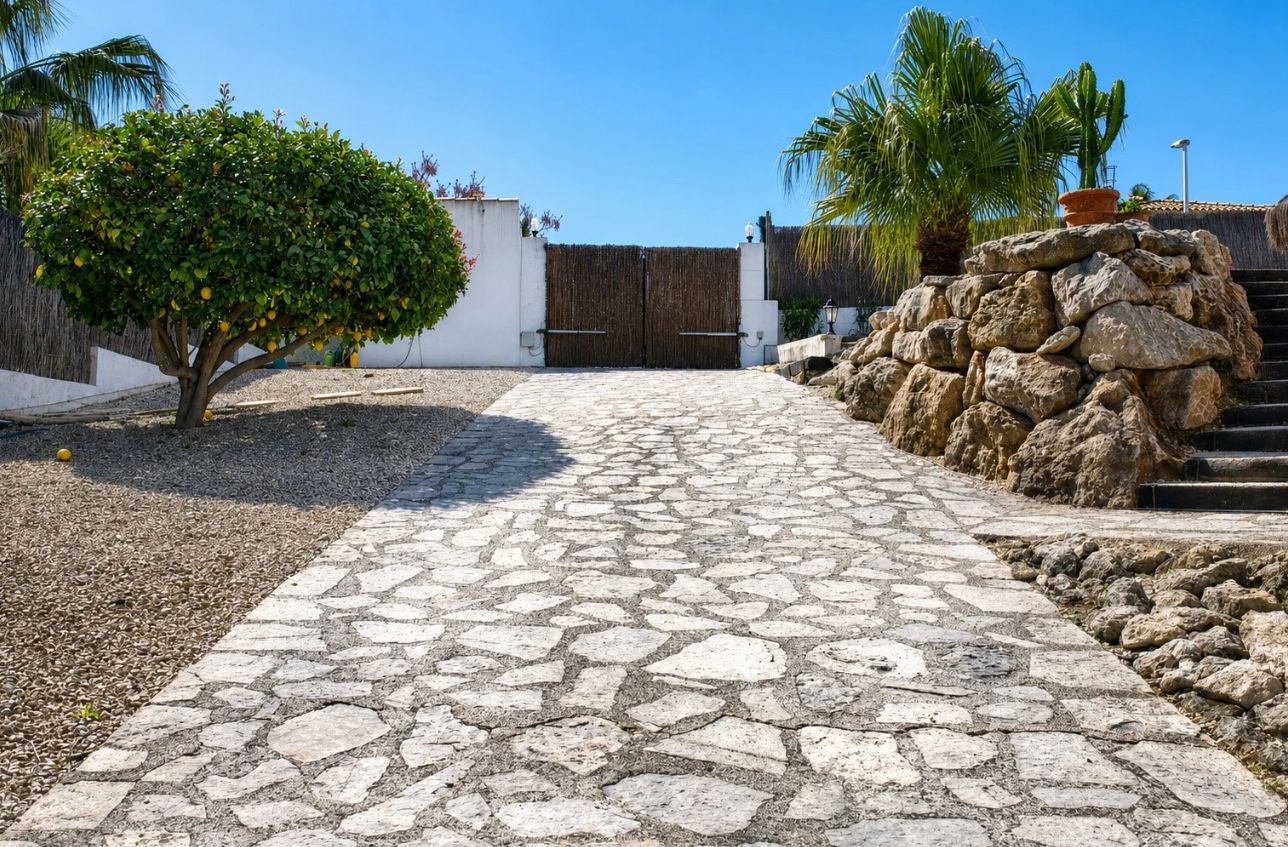 Villa con casa de invitados y piscina privada en Jávea