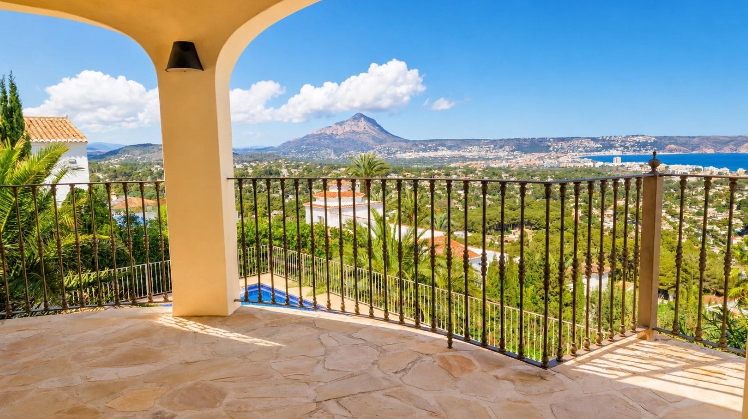 Villa en Jávea, a orillas del mar
