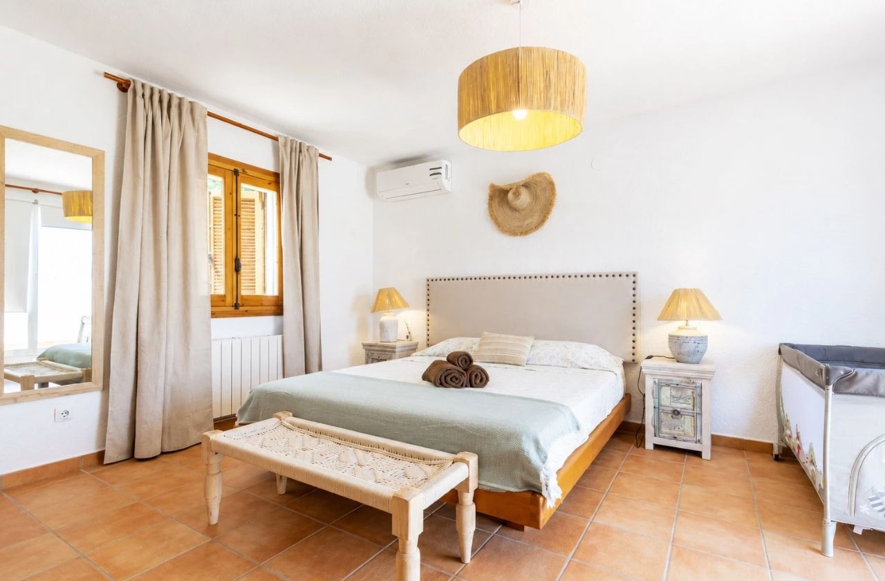 Villa de 4 dormitorios en Javea