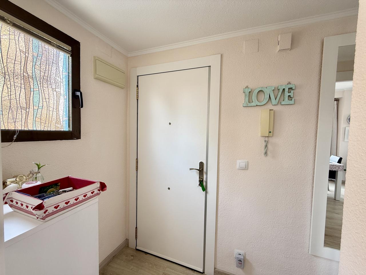 Apartamento de esquina totalmente reformado en Benidorm – Zona Juzgados