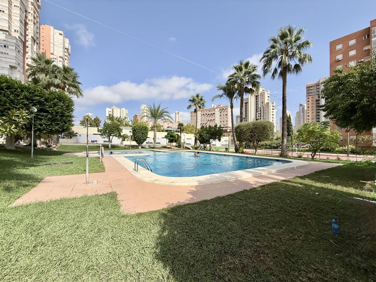 Apartamento de esquina totalmente reformado en Benidorm – Zona Juzgados