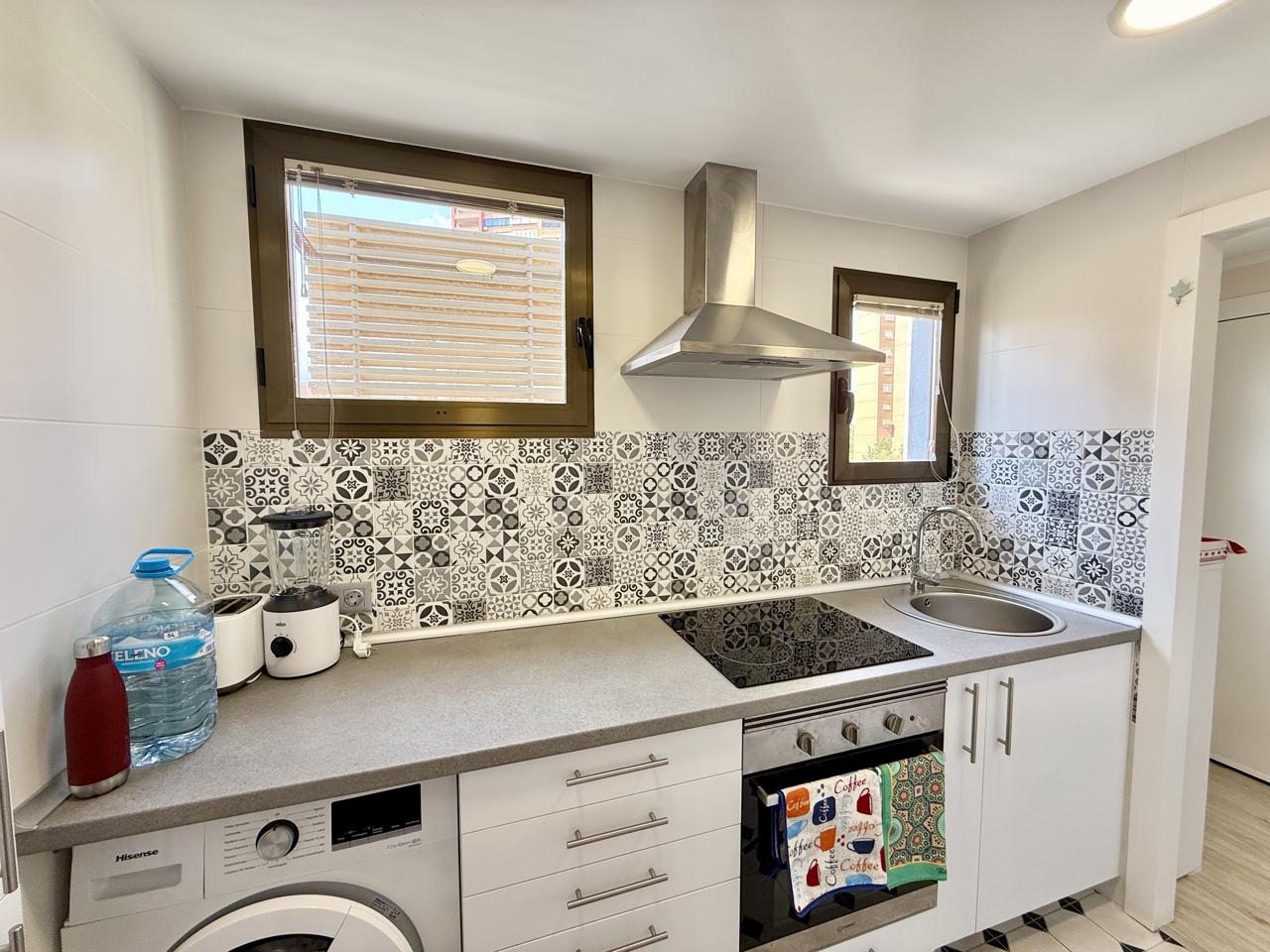Apartamento de esquina totalmente reformado en Benidorm – Zona Juzgados