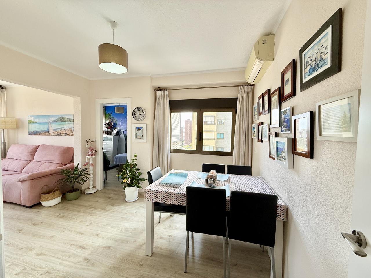 Apartamento de esquina totalmente reformado en Benidorm – Zona Juzgados