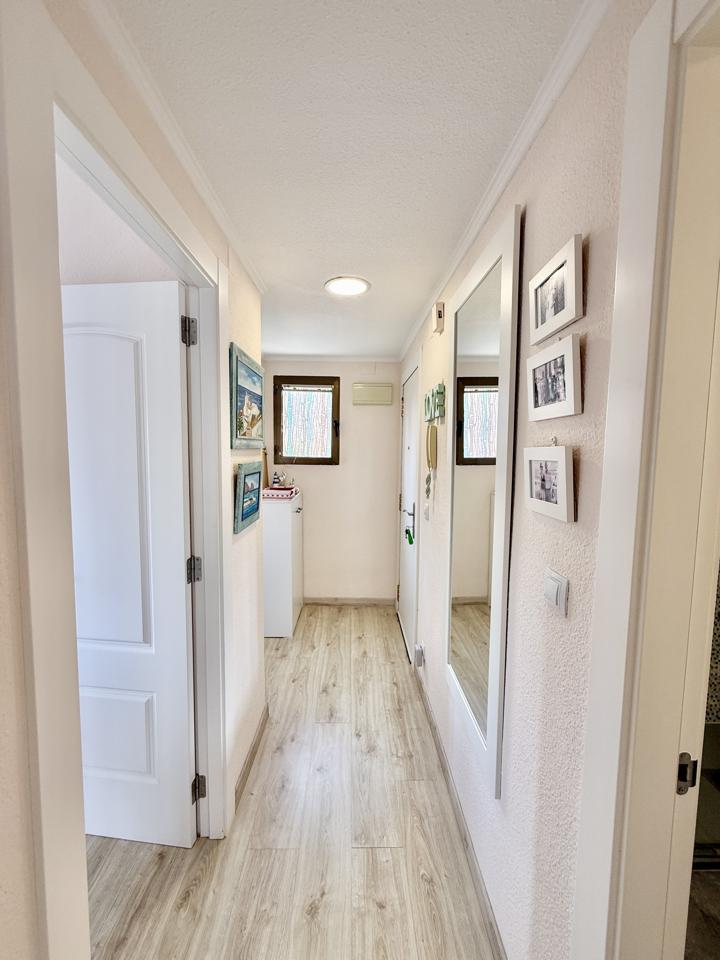 Apartamento de esquina totalmente reformado en Benidorm – Zona Juzgados