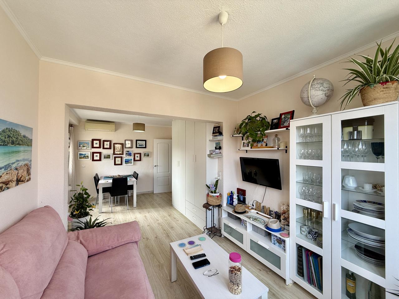 Apartamento de esquina totalmente reformado en Benidorm – Zona Juzgados
