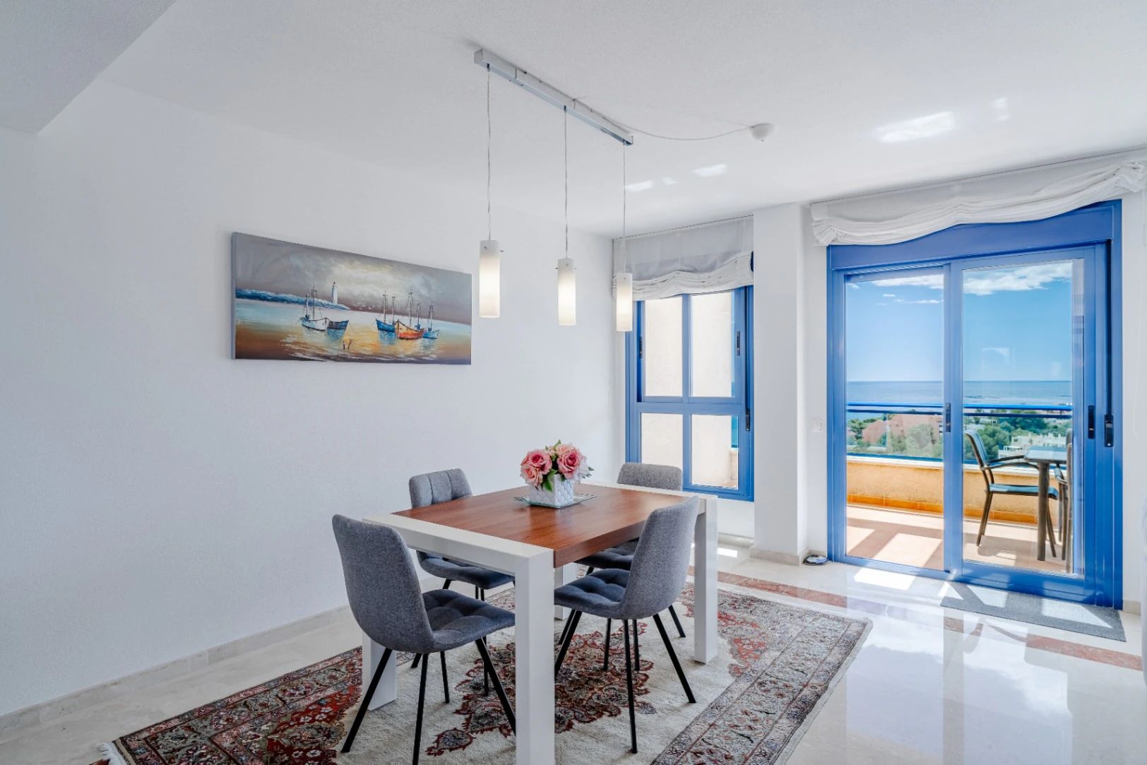 Ático Dúplex de Ensueño en Calpe: Un Balcón Privado al Mediterráneo