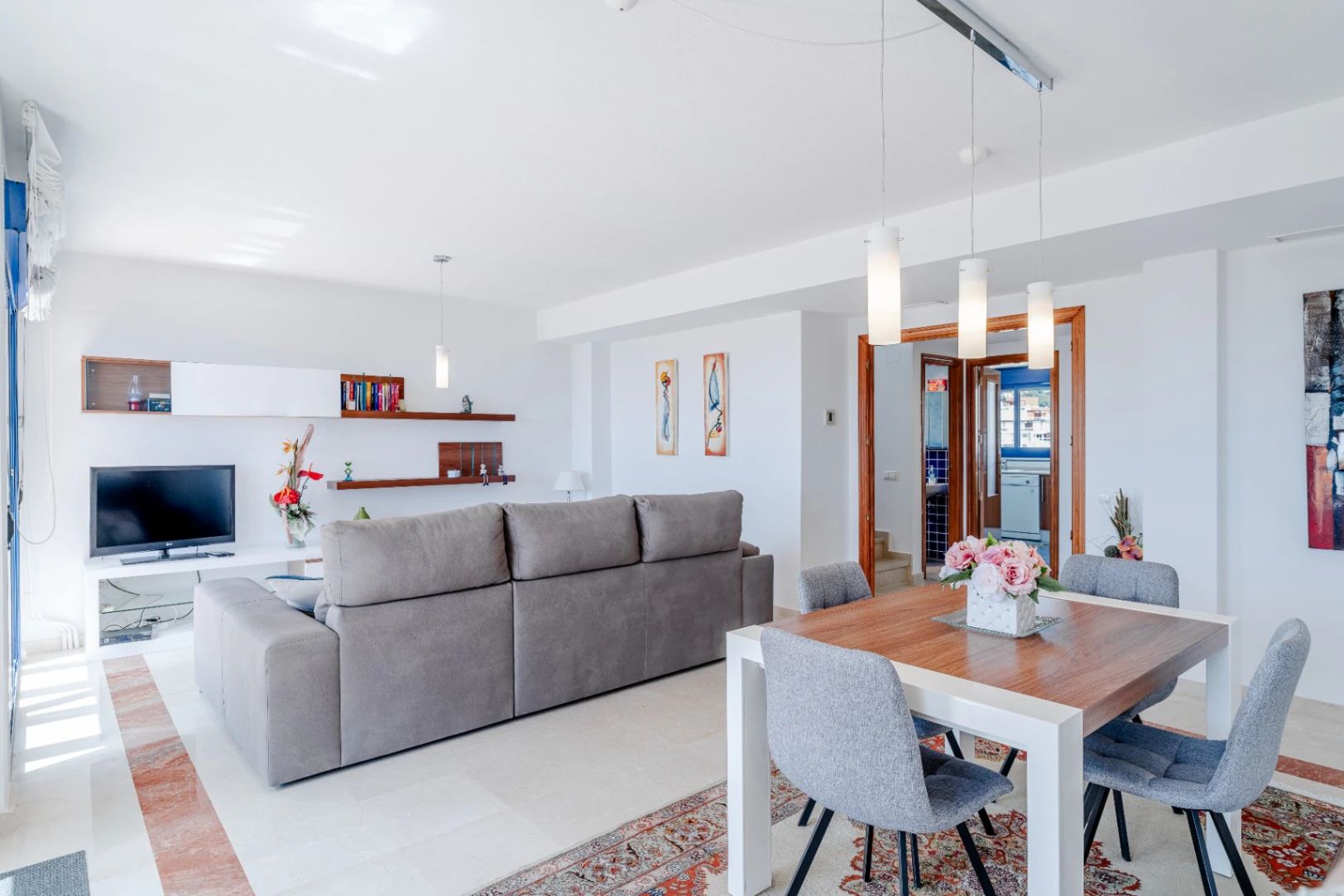 Ático Dúplex de Ensueño en Calpe: Un Balcón Privado al Mediterráneo