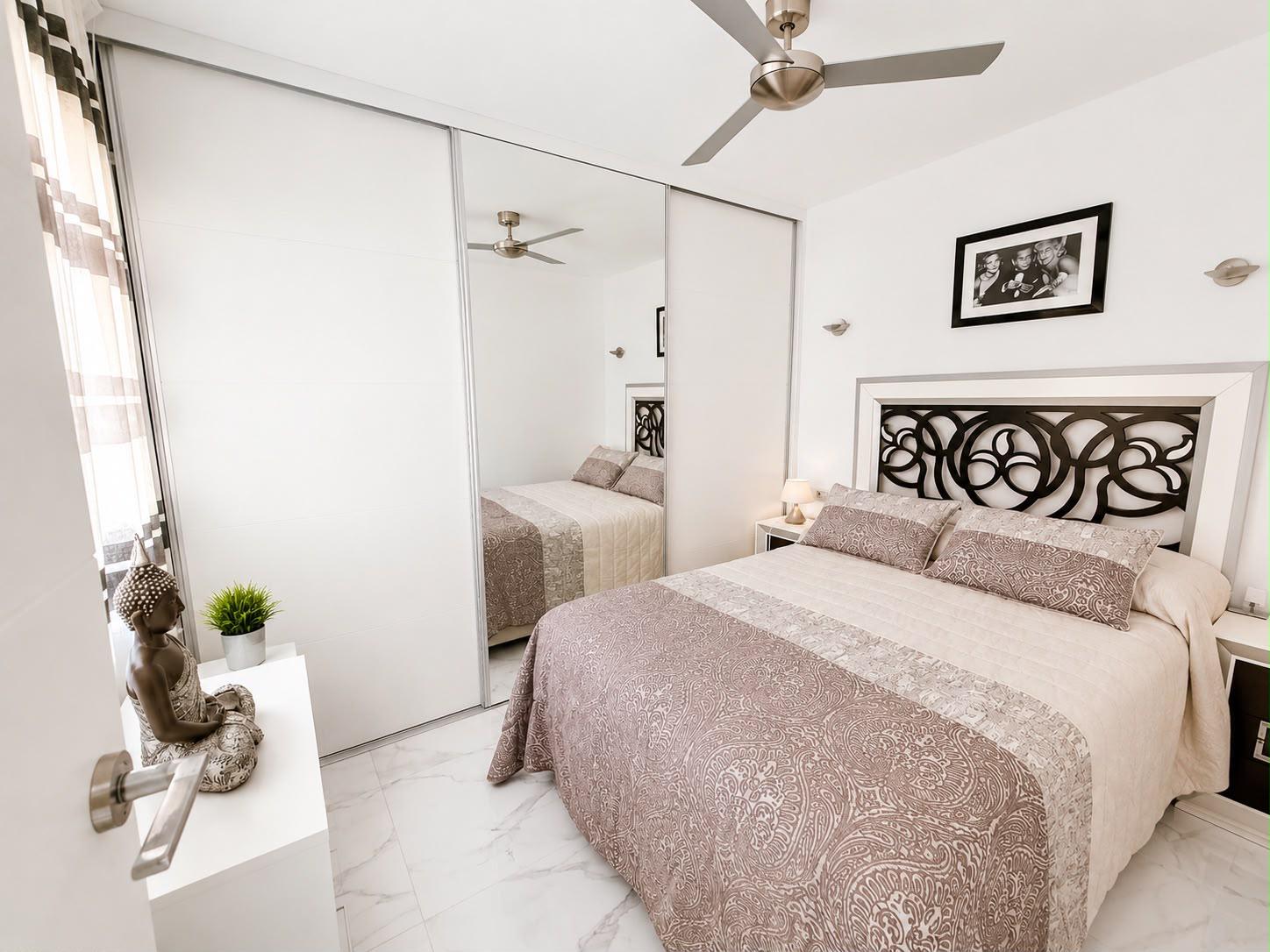 Apartamento reformado con vistas al mar en Rincon de Loix. Benidorm