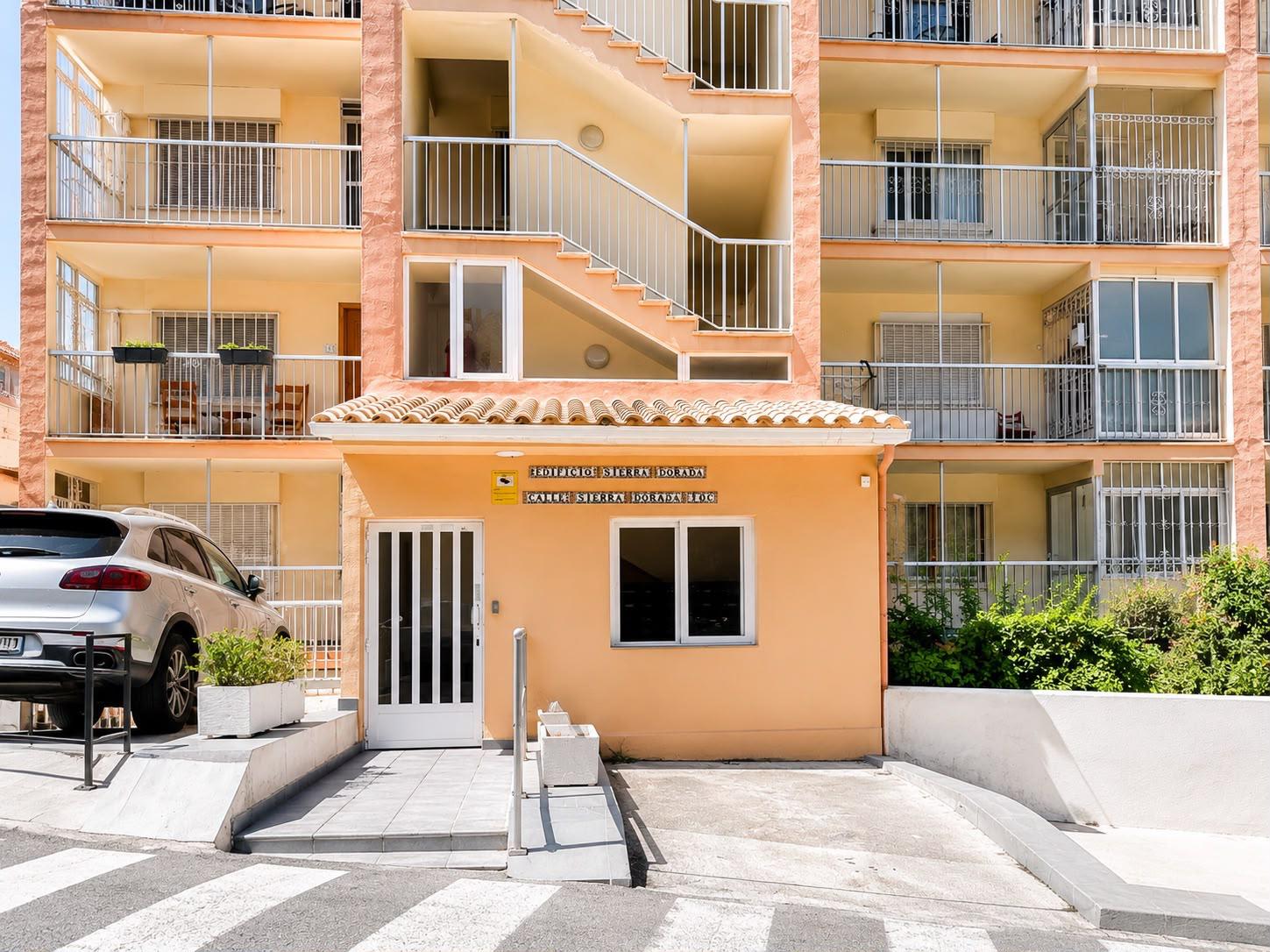 Apartamento reformado con vistas al mar en Rincon de Loix. Benidorm