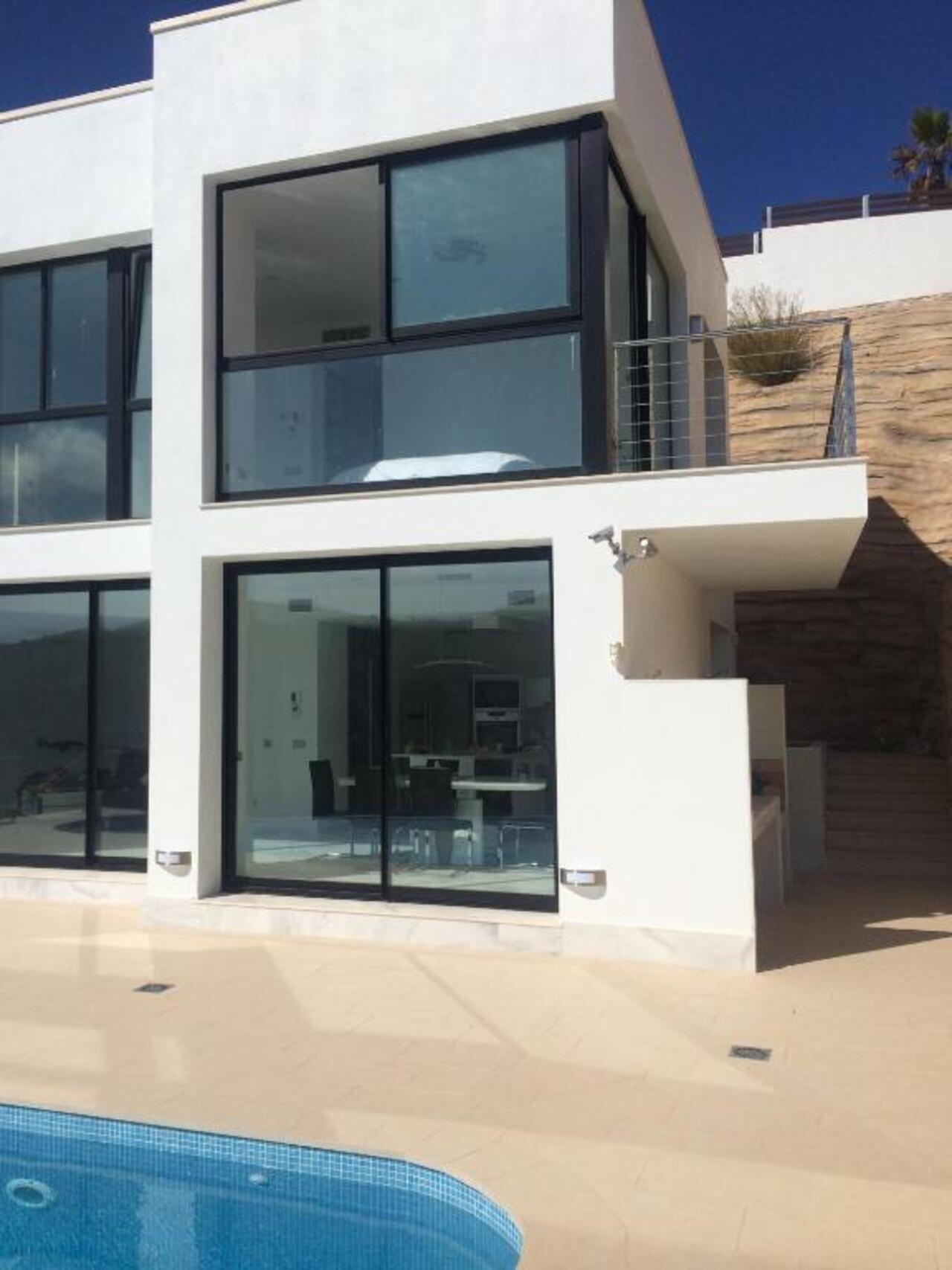 Villa de 4 dormitorios en Javea
