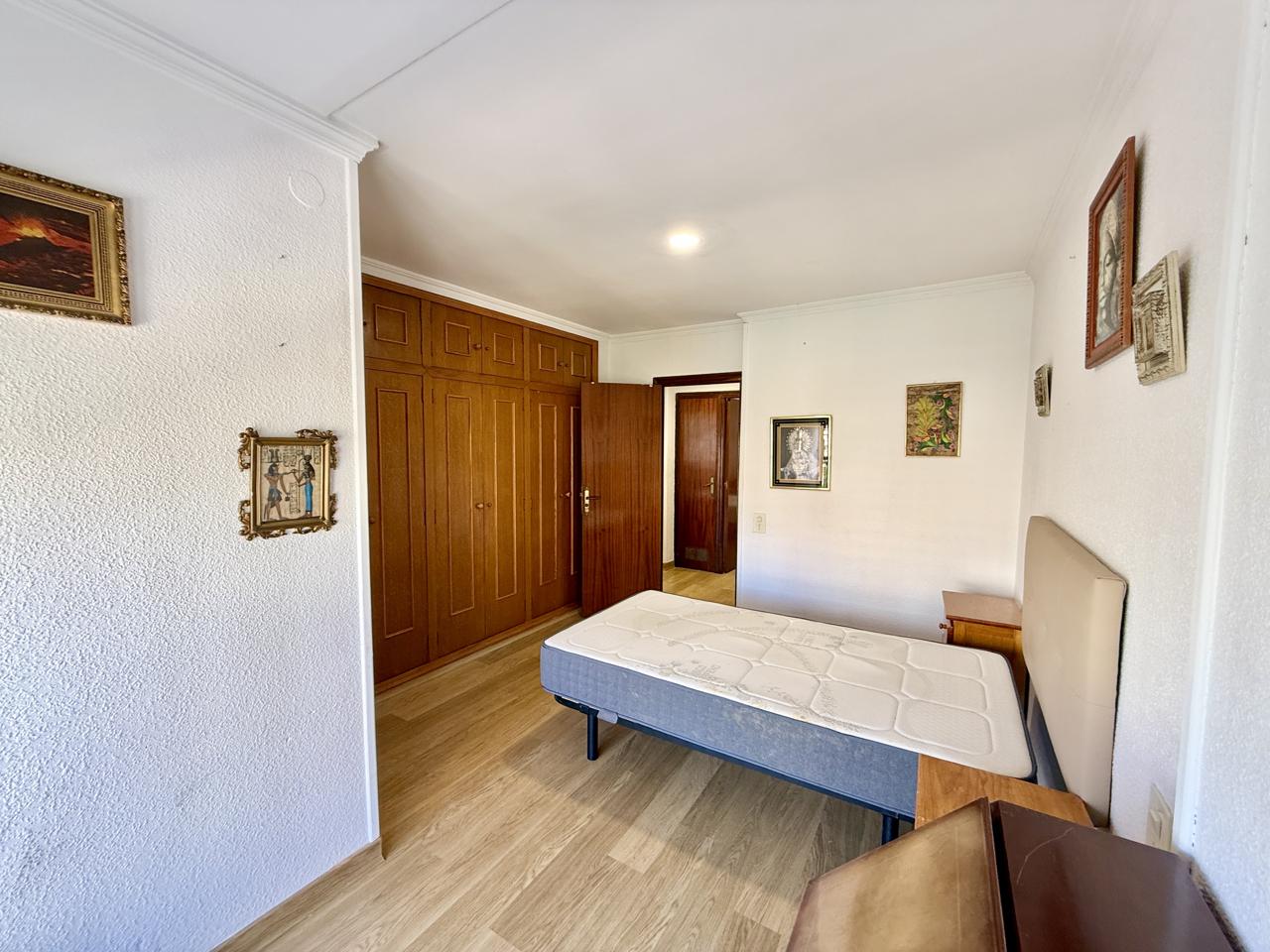 Piso en Benidorm con vistas al mar – 2ª línea de Playa de Levante