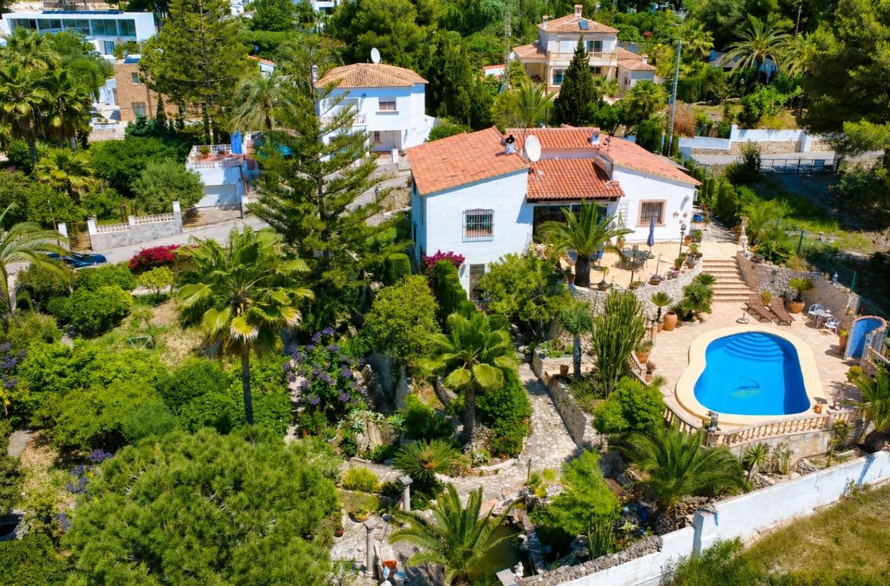 Villa con piscina privada en Moraira