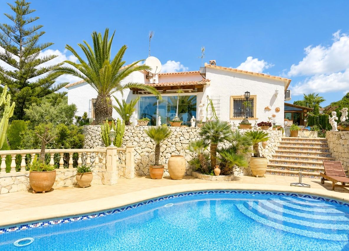 Villa con piscina privada en Moraira