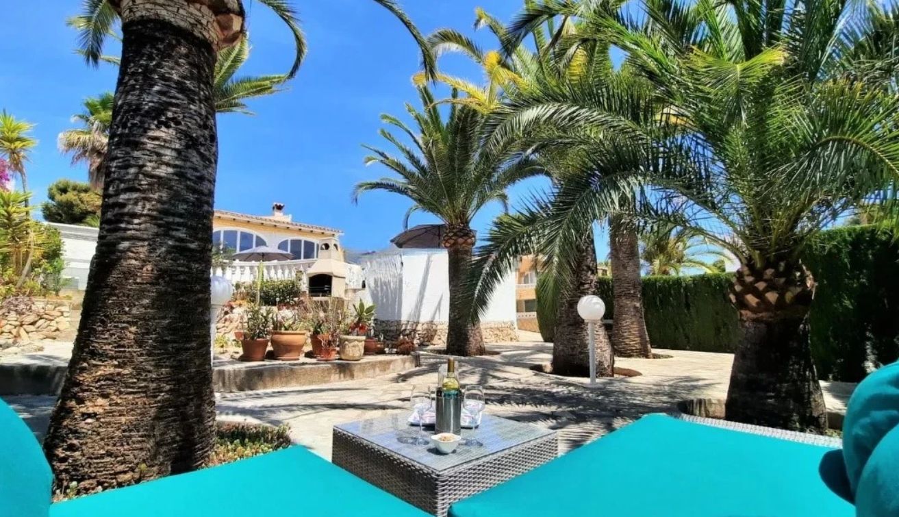 Villa en Moraira con vistas al mar
