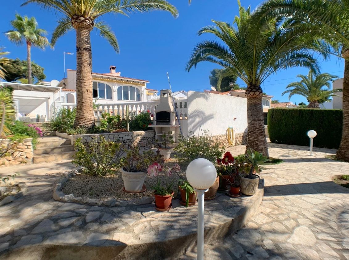 Villa en Moraira con vistas al mar