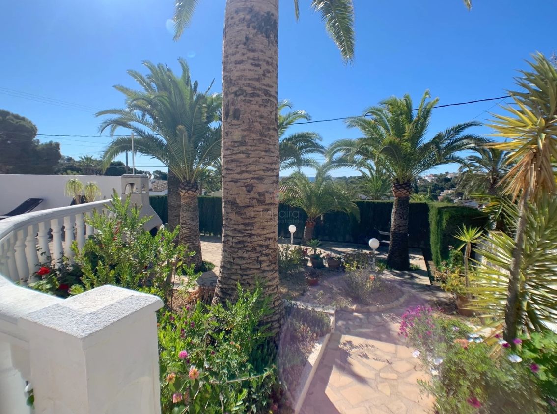 Villa en Moraira con vistas al mar
