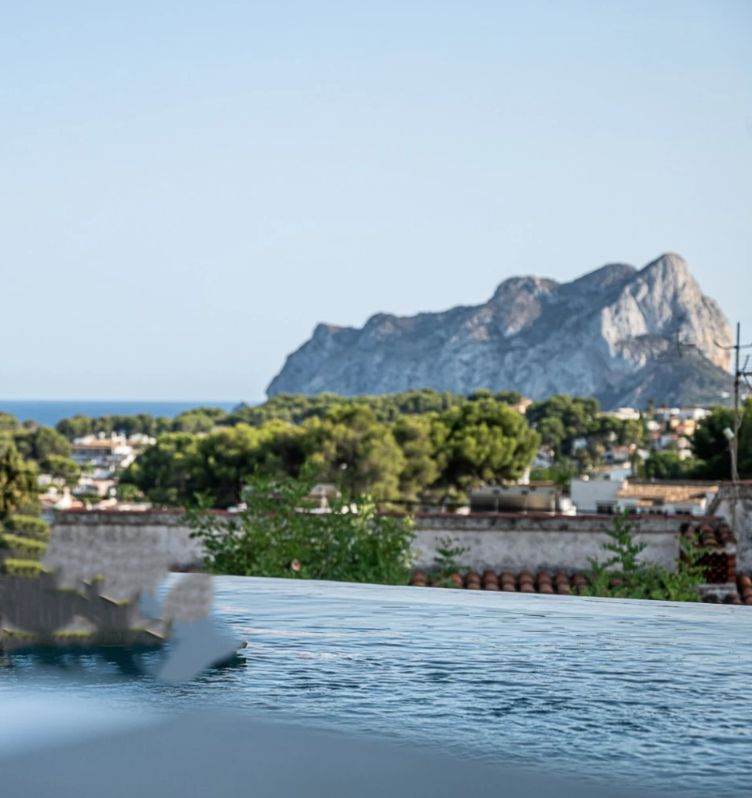 Villa con vistas al mar en La Fusteria - Benissa