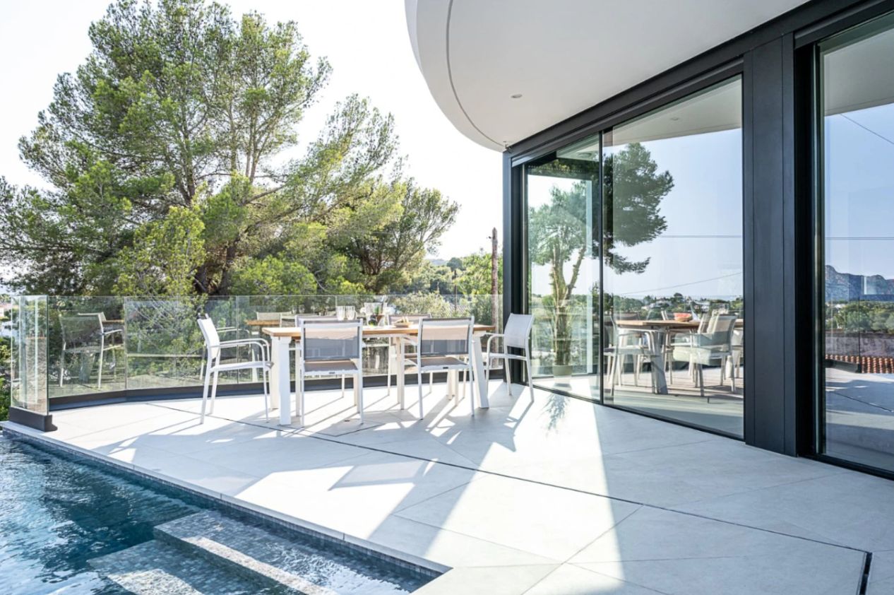 Villa con vistas al mar en La Fusteria - Benissa