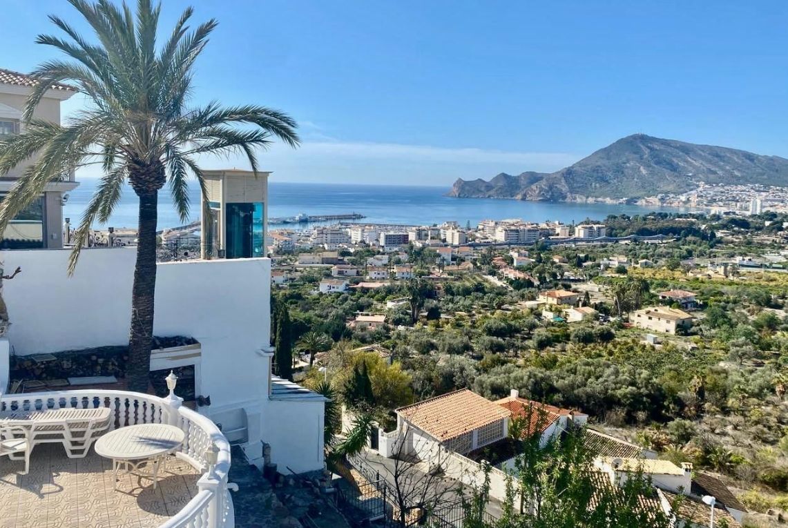 Casa en Altea, Palau Cuesta Narices