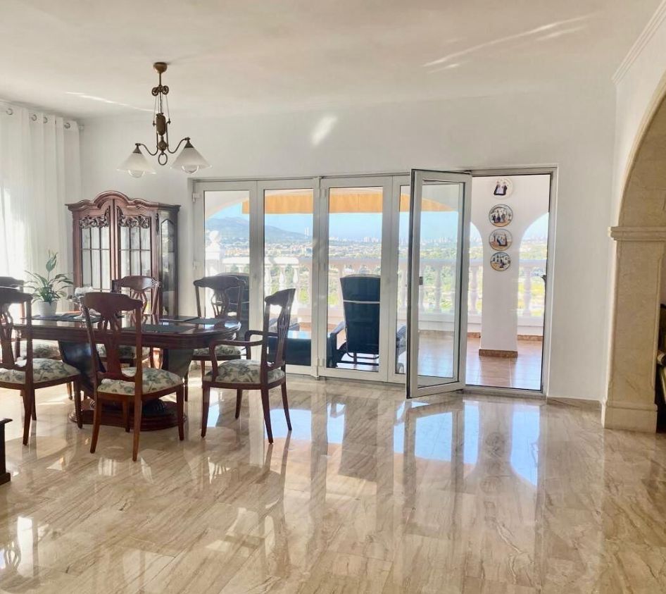 Casa en Altea, Palau Cuesta Narices